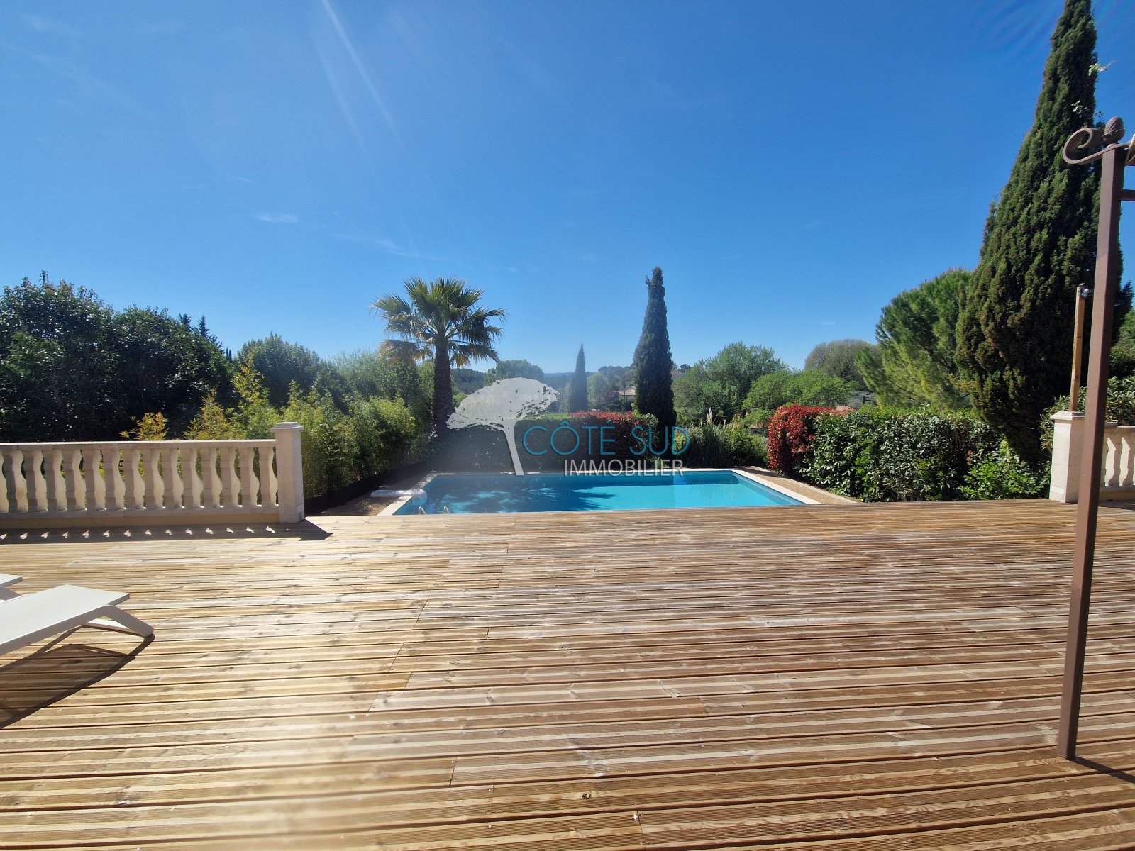 Maison 6 pièces, 4 chambres, piscine, 